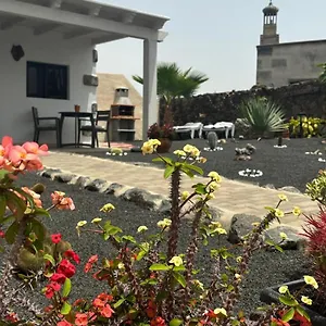 https://vistas-el-cuchillo.in-canary-islands.com